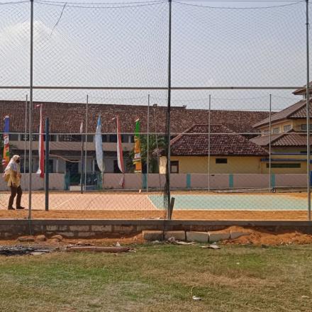 Pembangunan Lapangan Volly Desa Gunem Kecamatan Gunem